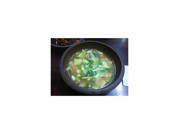 1704030371_L2.jpg
