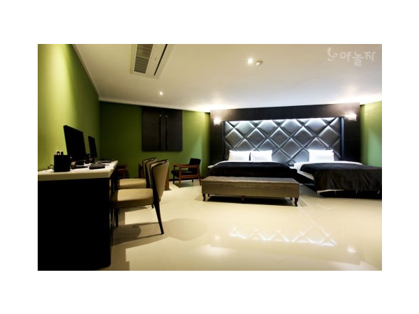 1704140025_L4.png