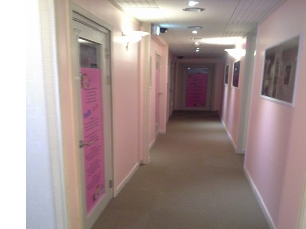 1704230075_L2.jpg