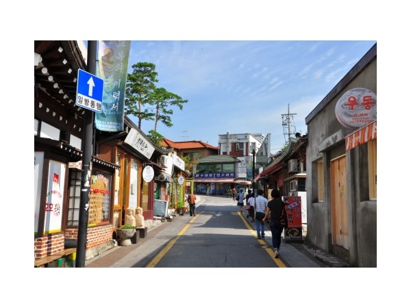 서울_삼청동길_1.JPG