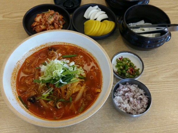 bO_qxGGu19kfCzVxIi-Wj36a.jpg