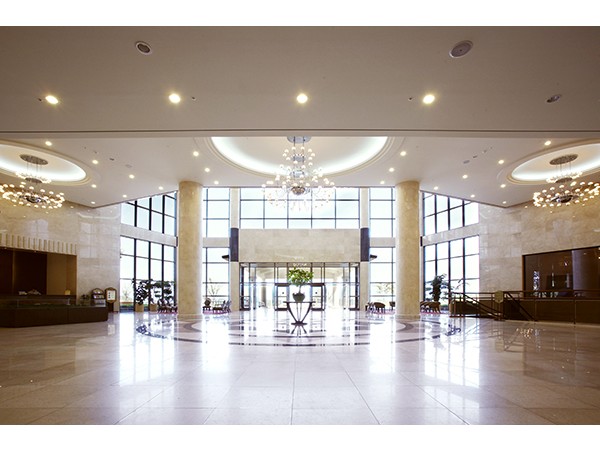 Lobby_2.jpg
