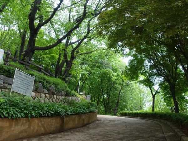 광명_현충탑_(2).JPG