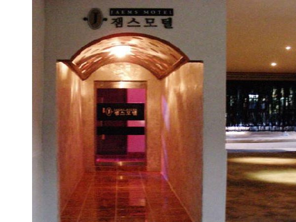 13001238_5.jpg