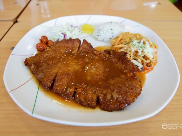 한라대_맛집_돈까스가있는풍경_4.jpg