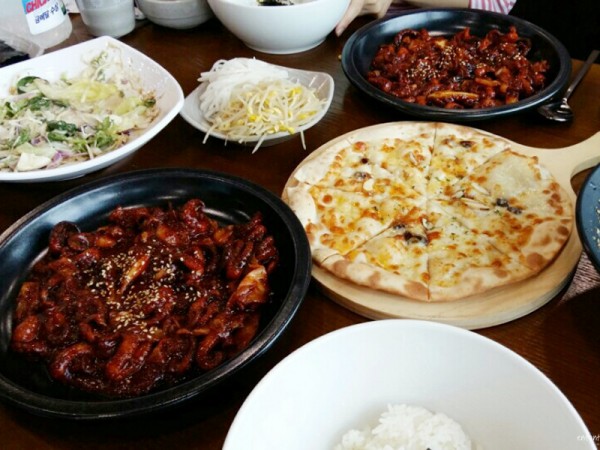 경주_맛집,_경주_불쭈꾸미,_쭈사랑불쭈꾸미,_쭈사랑불쭈꾸미_메뉴,_고르곤졸라_피자,_묵사발,_치즈퐁듀,_08.jpg