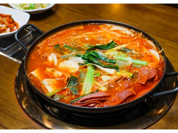 수정됨_부대찌개_-_IMG_6421.jpg