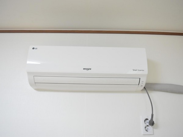 ESdWk8ZfBzN861w53s4nzPr9.jpg