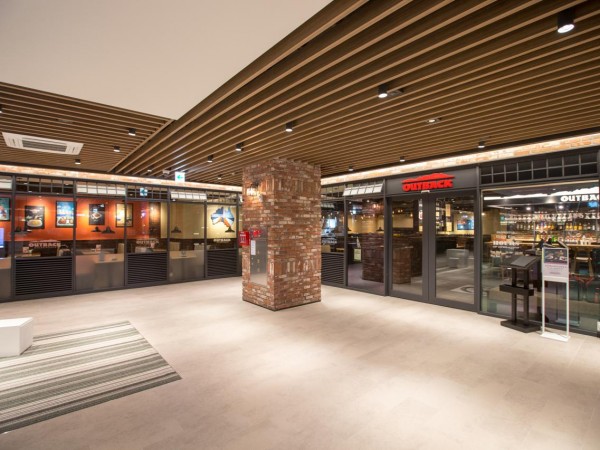 Outback_Dongdaemoon_Exterior-0001.jpg