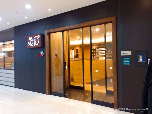 투잡_홀딩_3328.jpg