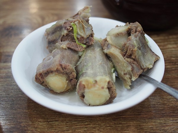 PB122590.JPG