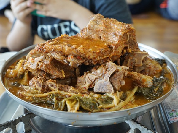 춘천_맛집_양이_푸짐한_춘천_원조뼈다귀감자탕_후기16.JPG