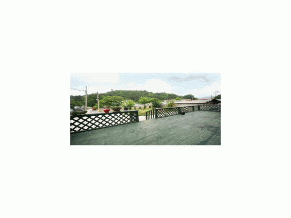 176567515359300_1.gif