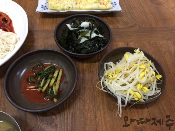 반찬.jpg