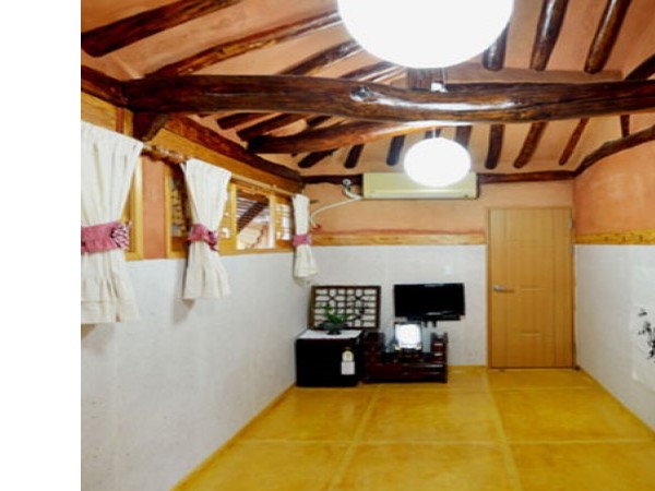 room2_img1.jpg
