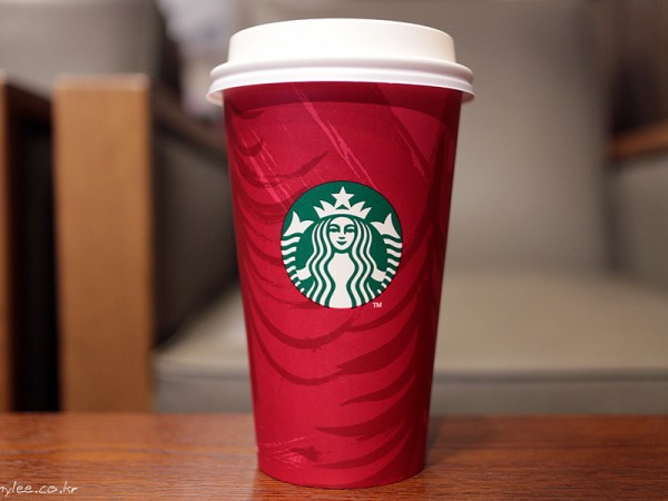 T_STARBUCKS_02.jpg