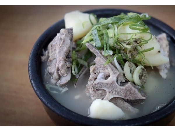 영주맛집_명동감자탕_하얀감자탕_매운등뼈찜_영주감자탕_감자탕맛집_등뼈찜맛집_4.JPG