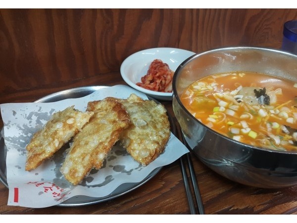 만두가_맛있는_북촌손만두_(13).jpg