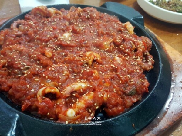 골목안채_낙지볶음04.jpg