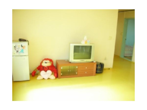 12012935_0.jpg