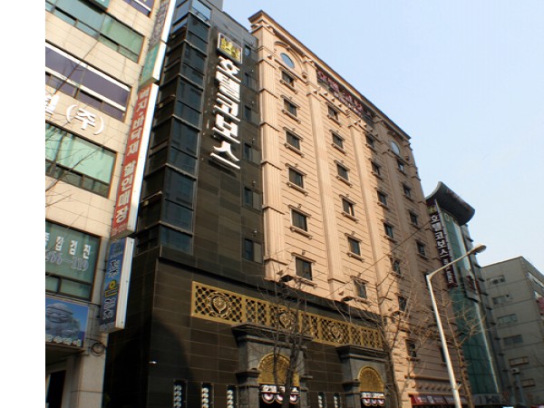 11623087_0.jpg