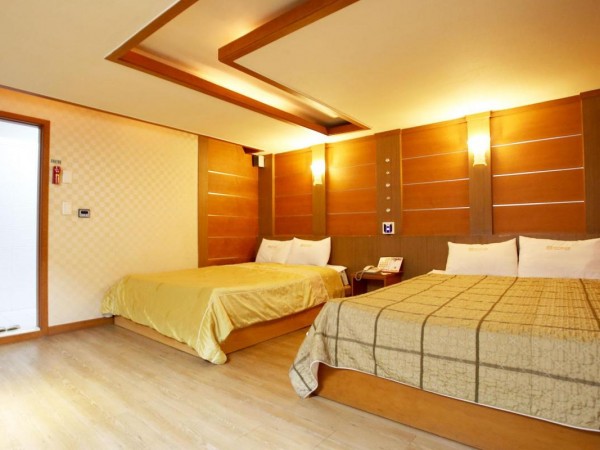 5aa9fee3ada7c0.50034746.JPG