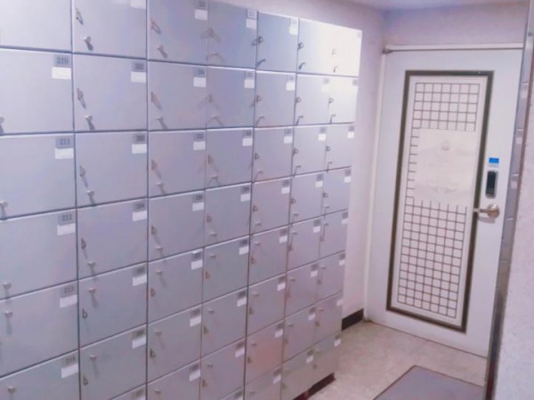LNB-D9jiraXeUIaWe8WHUCR_.jpg