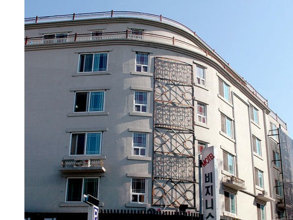 13092788_0.jpg