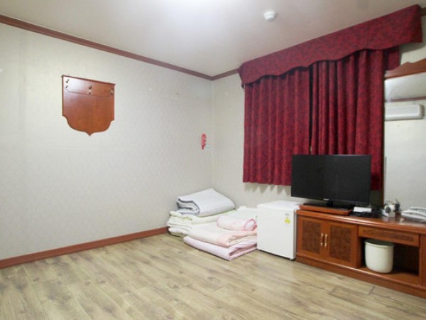 5b110655e40fb3.34486526.JPG