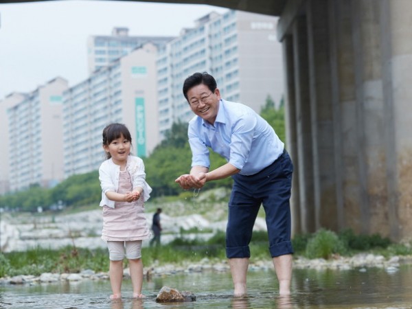 김해을_국회의원_김정호.jpg