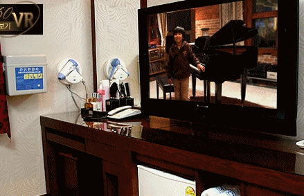 13227469_5.gif